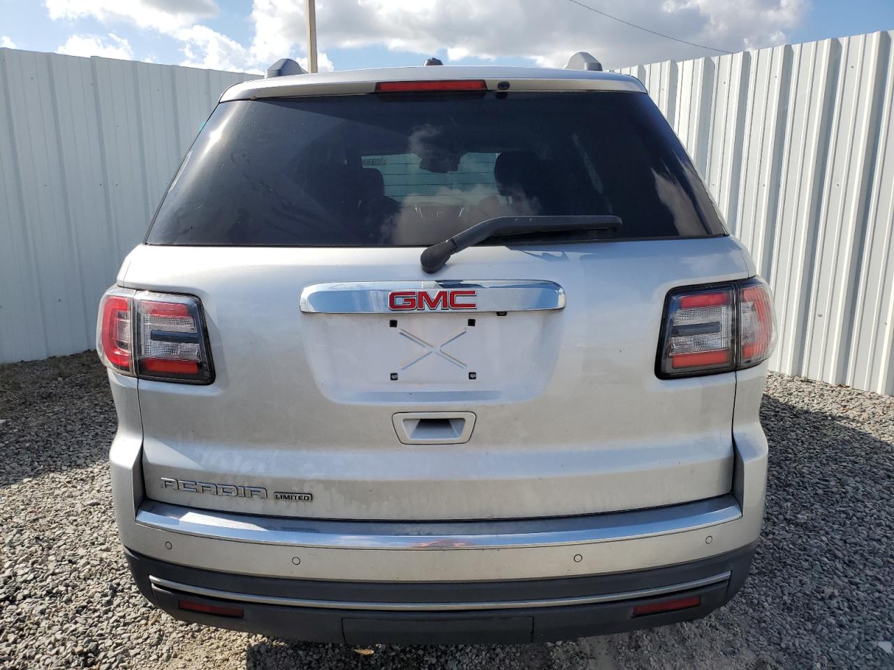 2017 GMC Acadia - Image 6