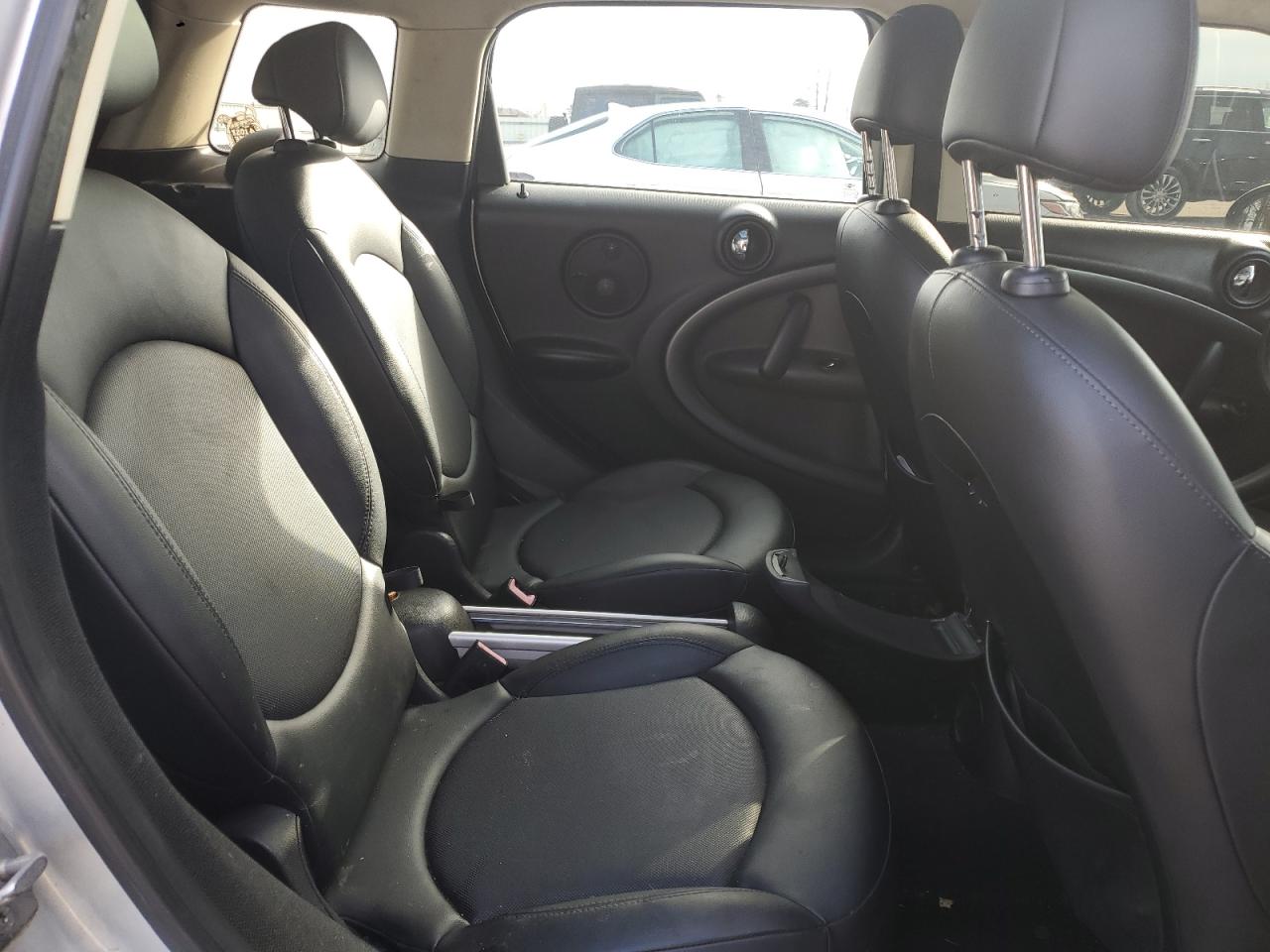 2011 Mini Cooper - Image 10