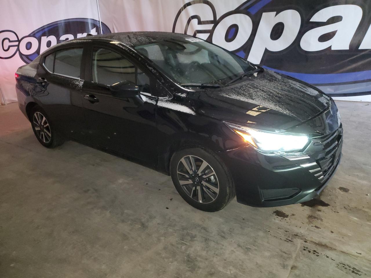 2025 NISSAN VERSA - Image 4