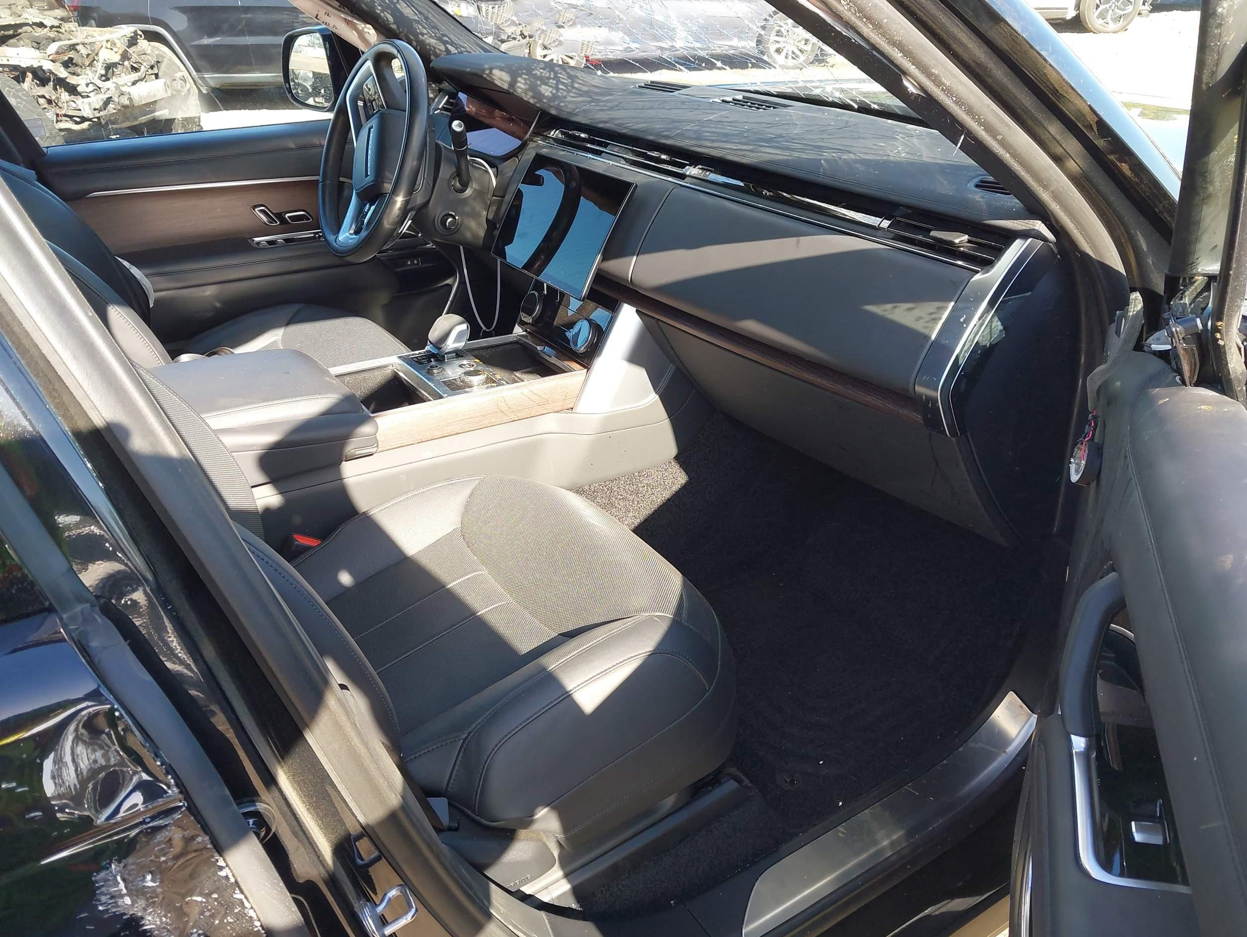 2024 Land Rover Range Rover Vogue - Image 6