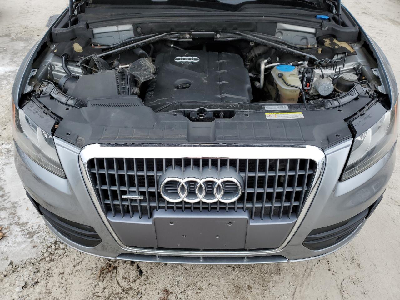 2011 AUDI Q5 - Image 12