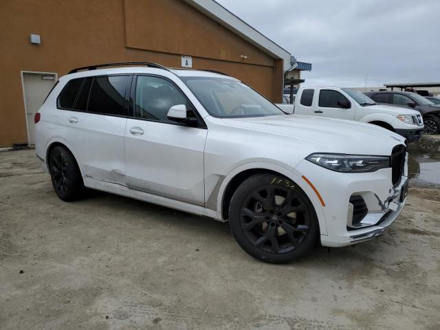 2022 BMW X7 - Image 3