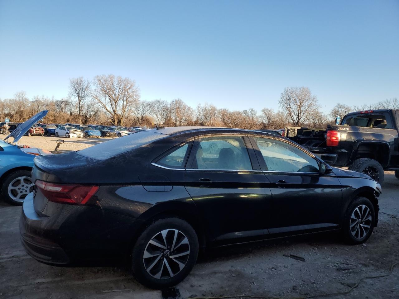 2024 Volkswagen Jetta - Image 3