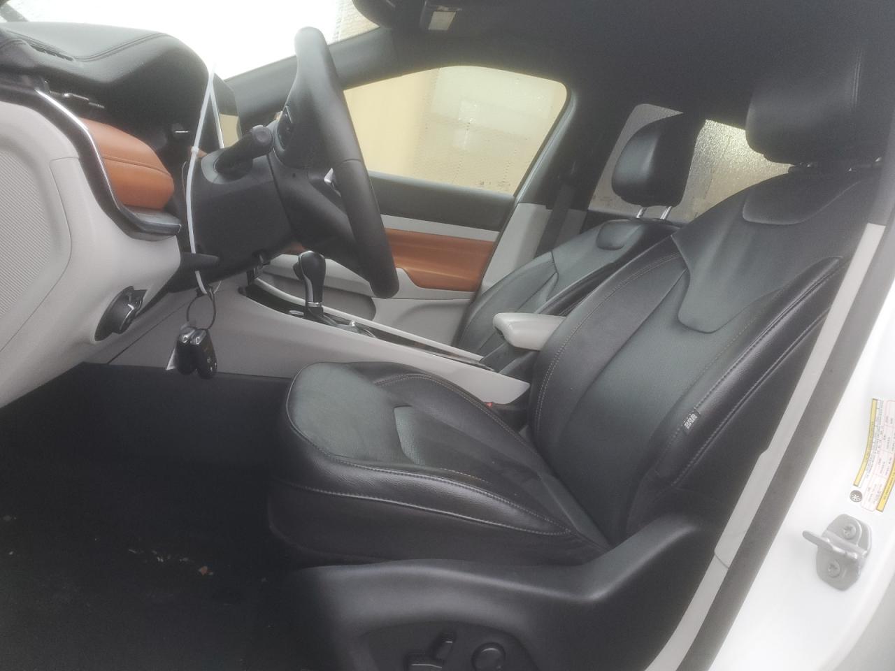 2023 Jeep Compass - Image 7