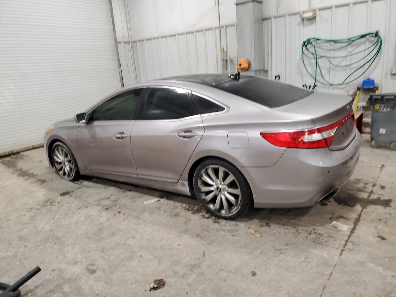 2012 HYUNDAI AZERA SILVER - Image 2