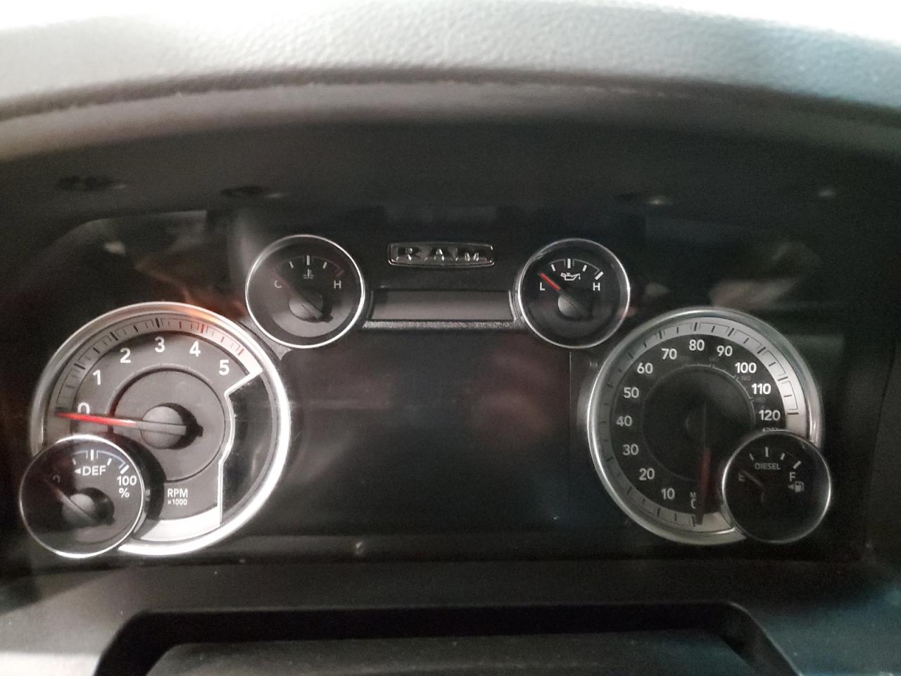 2014 RAM All Models WHITE - Image 9
