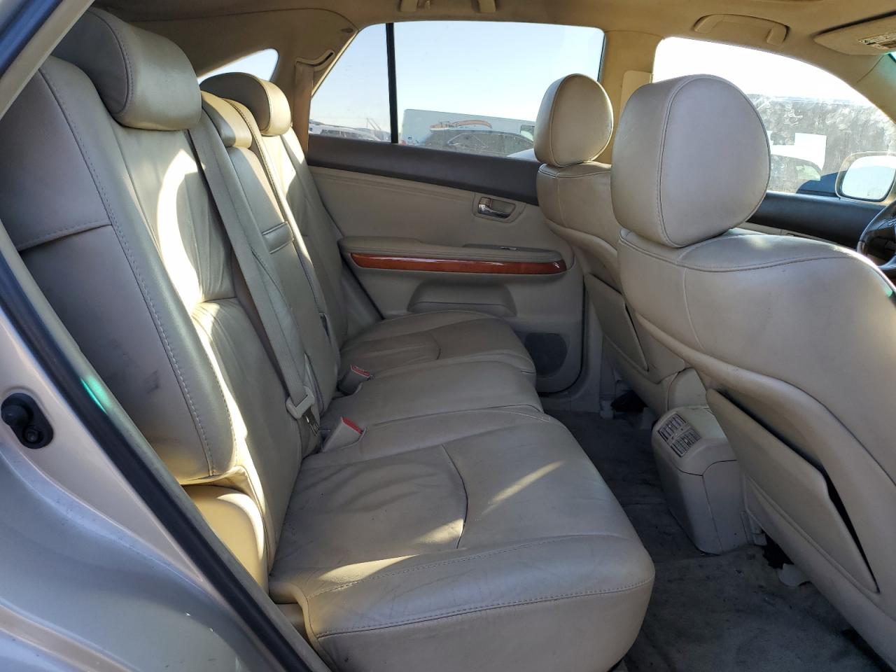 2005 Lexus RX330 - Image 11