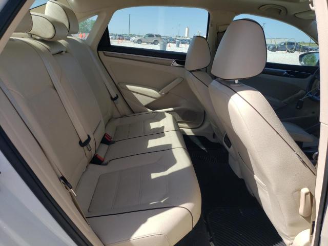 2017 Volkswagen PASSAT - Image 10