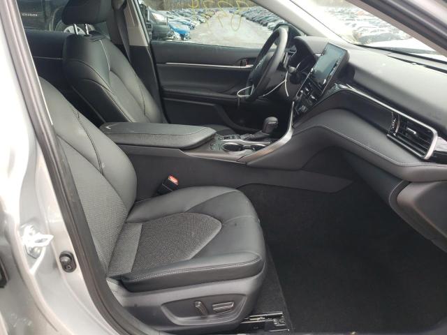 2022 Toyota Camry XSE - Image 5