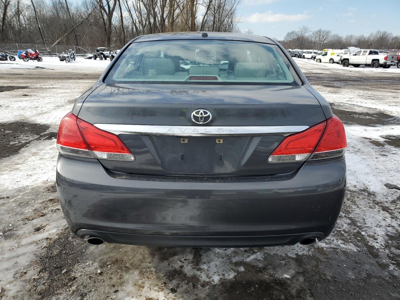 2012 TOYOTA AVALON GRAY - Image 6