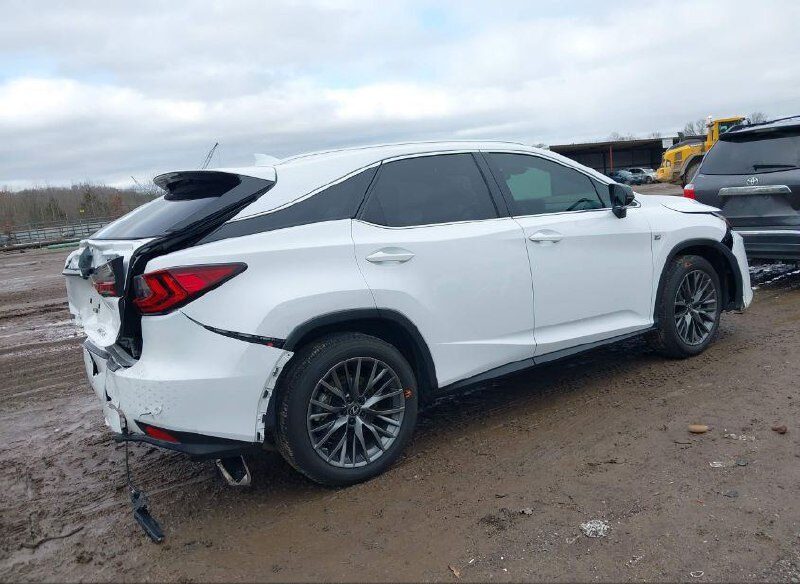 2022 Lexus RX350 - Image 4