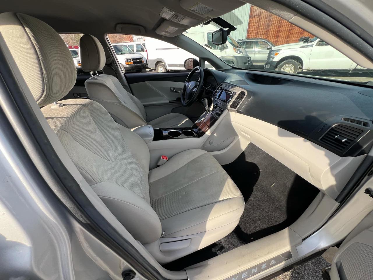 2012 TOYOTA VENZA - Image 5