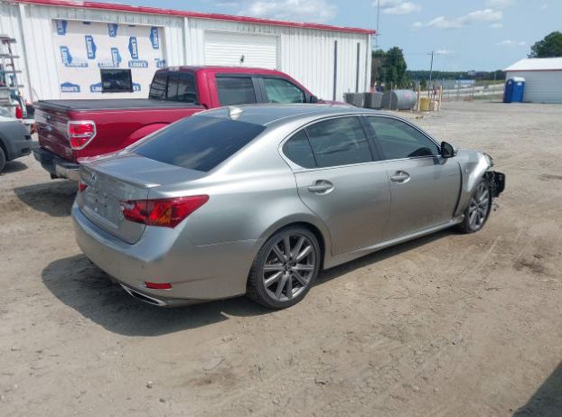 2014 Lexus GS300H - Image 5