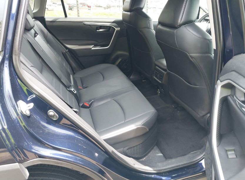 2022 Toyota Rav4 Hybrid - Image 8