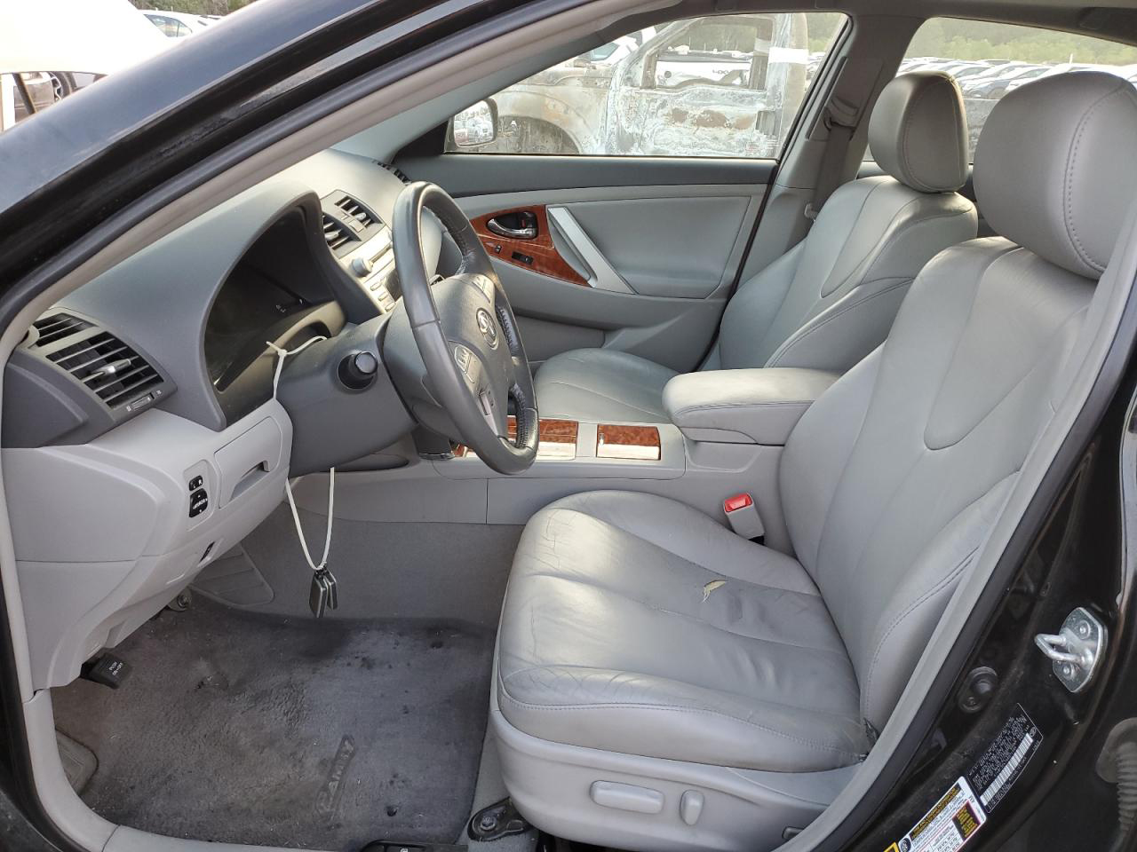 2011 Toyota Camry - Image 5