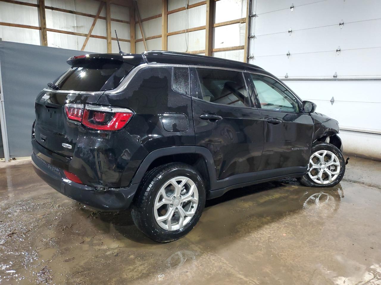 2024 Jeep Compass - Image 3