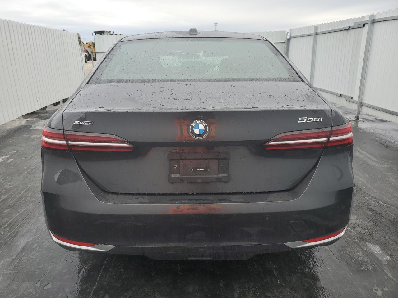 2024 BMW 5 SERIES BLACK - Image 6