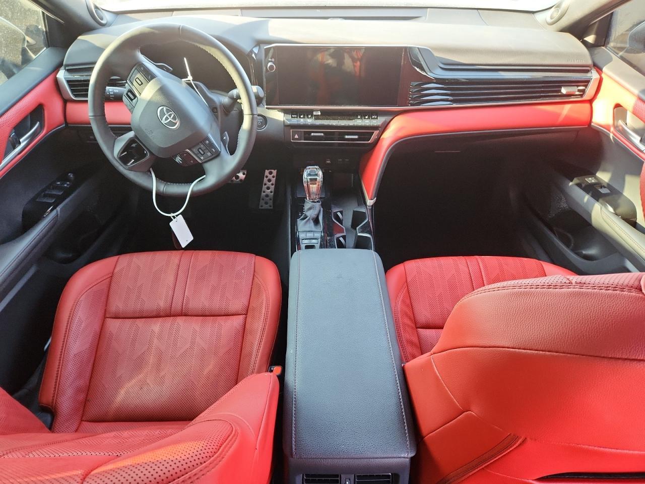 2025 Toyota CAMRY - Image 7