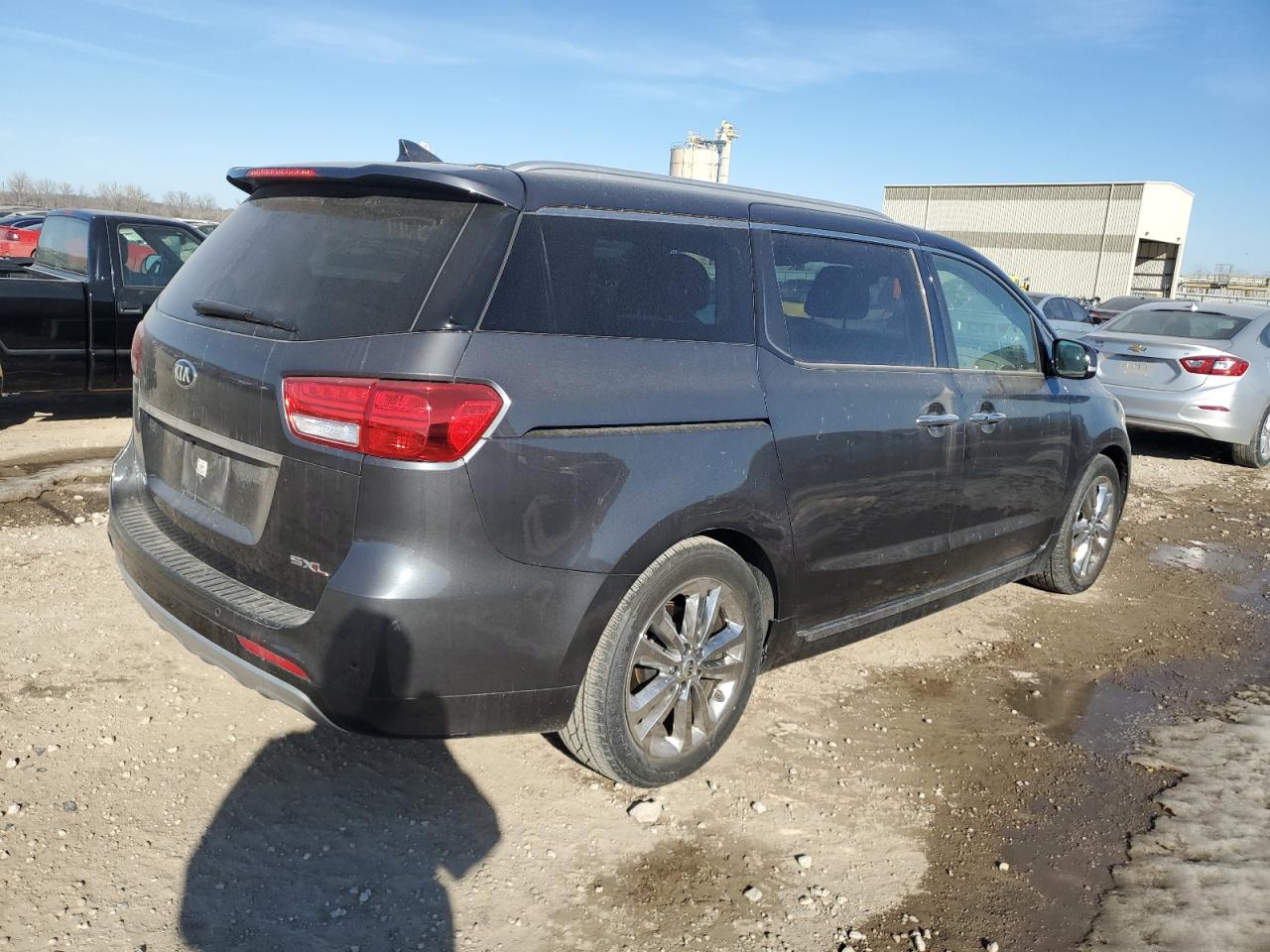2016 Kia Sedona - Image 3