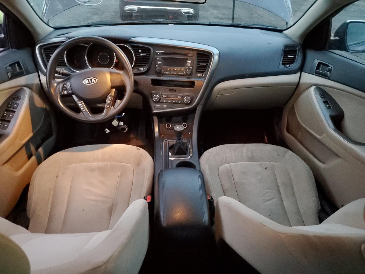 2011 KIA OPTIMA BURGUNDY - Image 8
