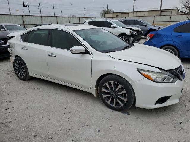 2017 Nissan ALTIMA - Image 4