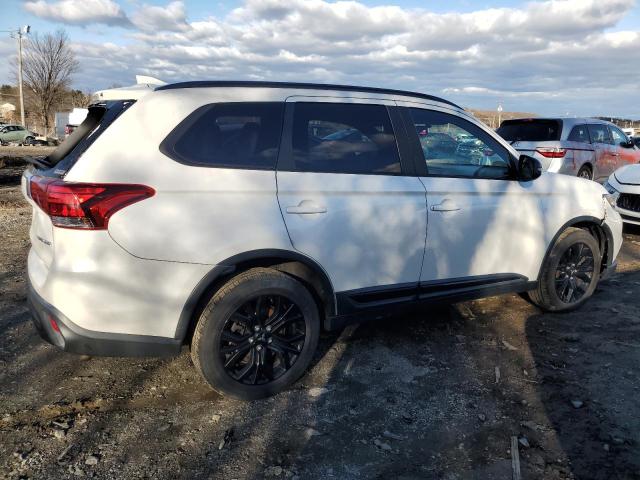 2019 Mitsubishi OUTLANDER - Image 3