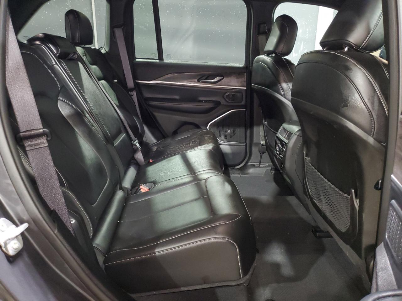 2024 JEEP GRAND CHER - Image 11