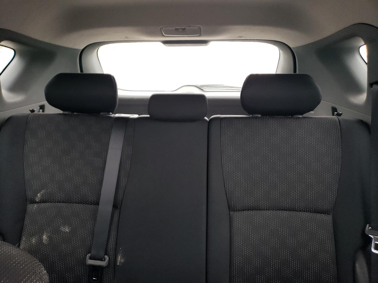 2009 Pontiac Vibe - Image 10
