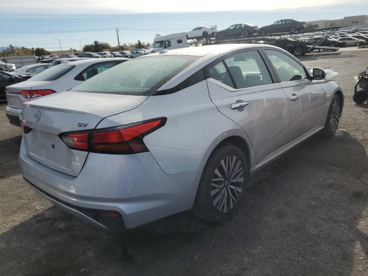 2023 NISSAN ALTIMA - Image 3