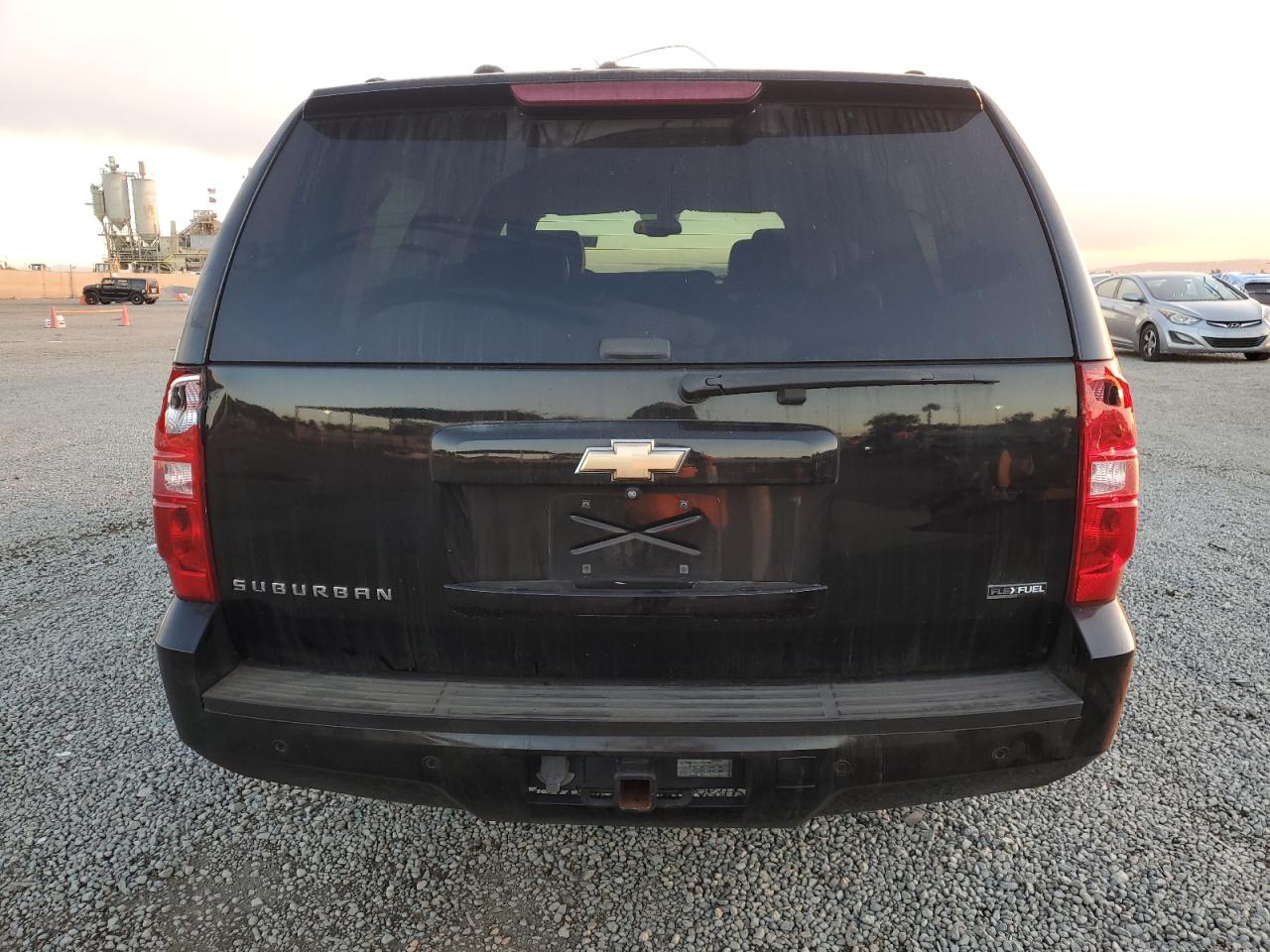 2007 CHEVROLET SUBURBAN - Image 6