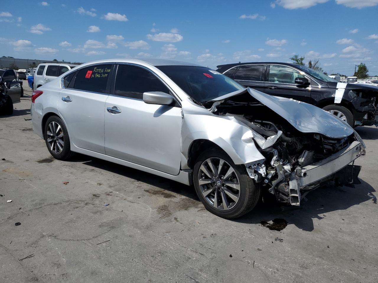 2017 NISSAN ALTIMA SILVER - Image 4