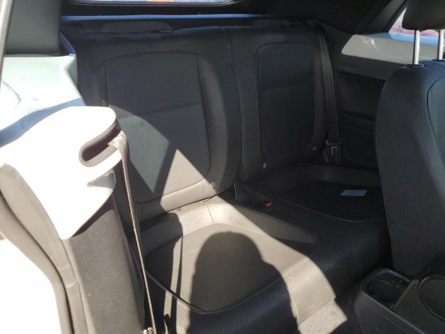 2015 Volkswagen BEETLE - Image 10