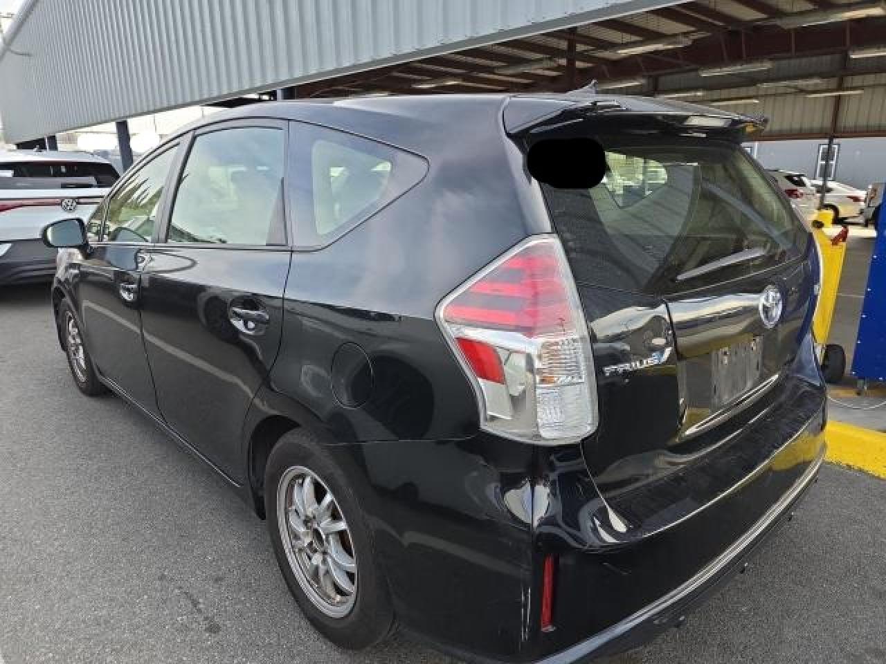 2015 TOYOTA PRIUS - Image 3