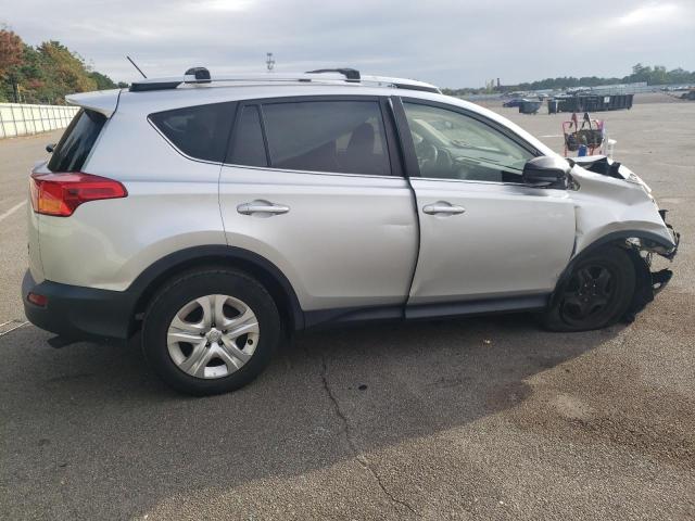 2015 Toyota RAV4 - Image 3