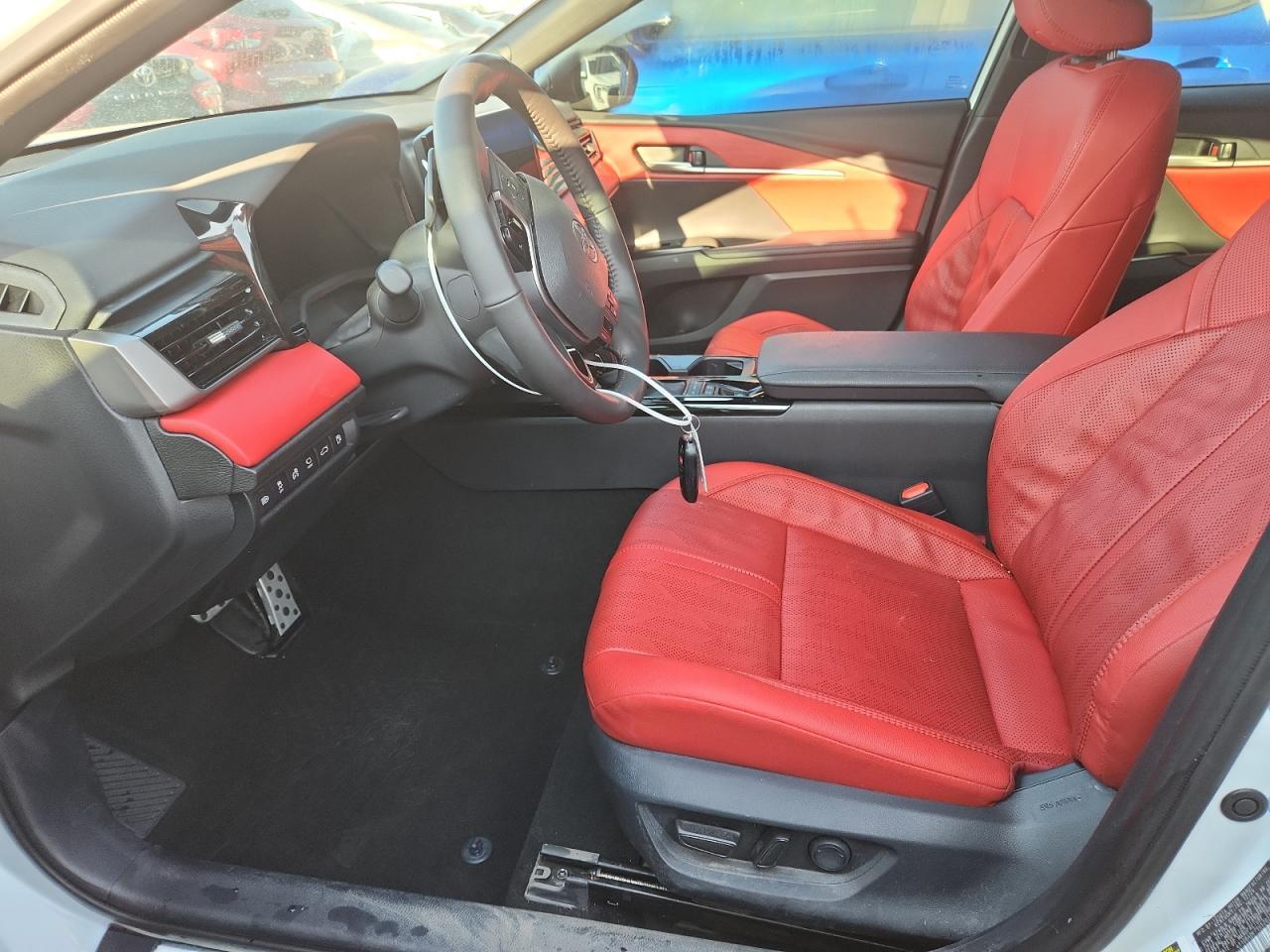 2025 Toyota CAMRY - Image 6