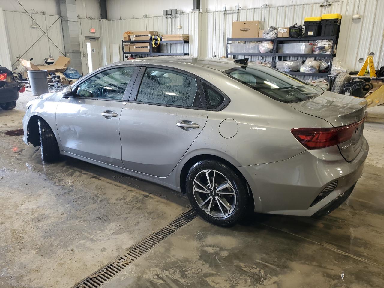 2022 Kia Forte - Image 2