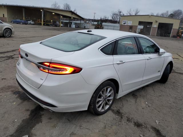 2017 Ford FUSION - Image 3