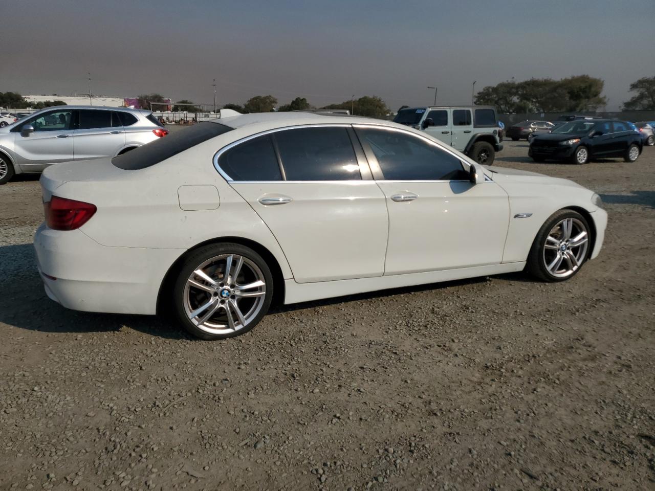 2013 BMW 5 SERIES WHITE - Image 3