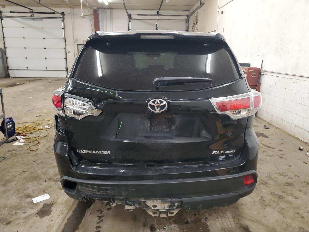 2016 TOYOTA HIGHLANDER - Image 6