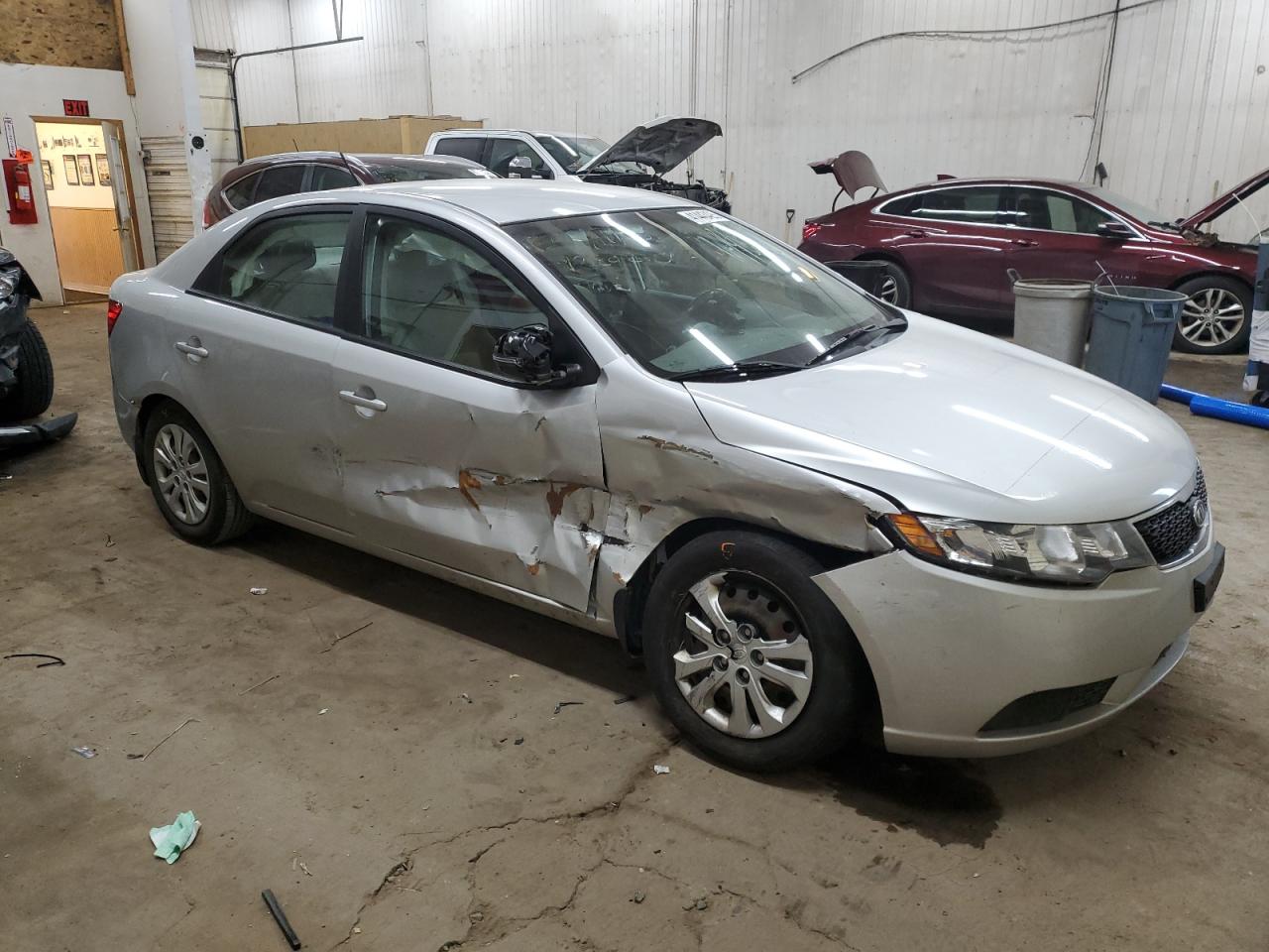 2011 KIA FORTE - Image 4