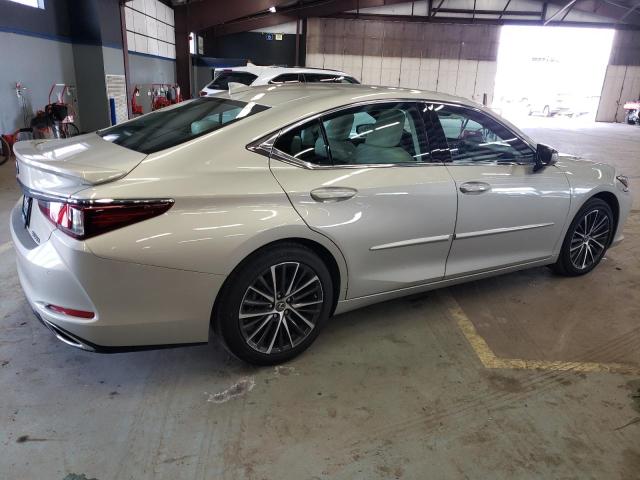 2022 Lexus ES - Image 3