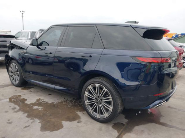 2024 Land Rover Range Rover Sport - Image 4