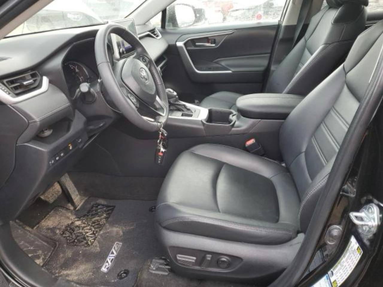 2024 Toyota Rav4 - Image 8