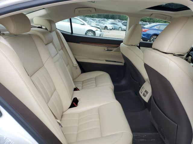 2017 LEXUS ES 300H - Image 11