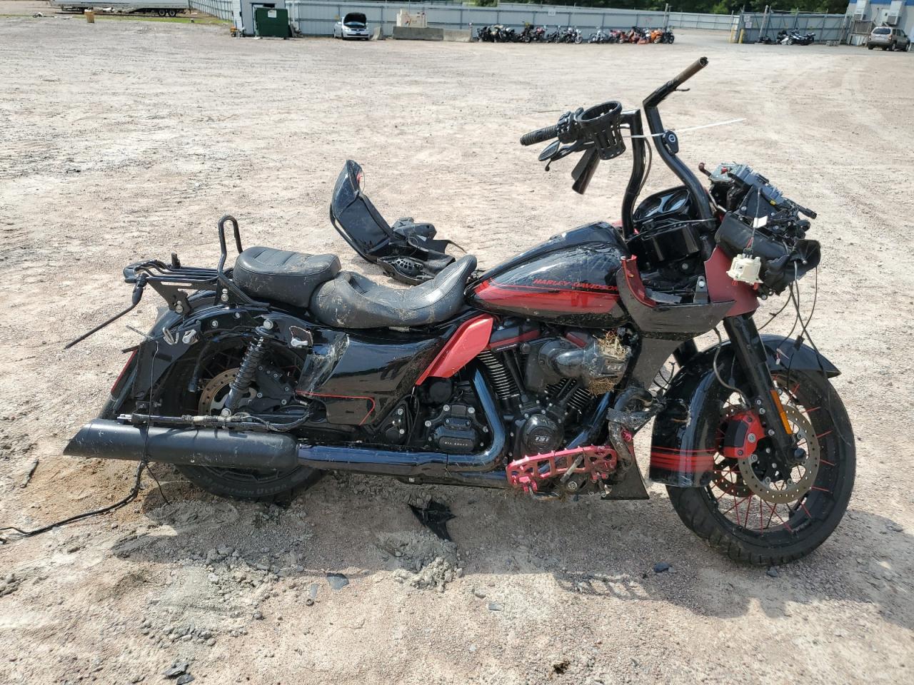 HARLEY-DAVIDSON FLSE BLACK