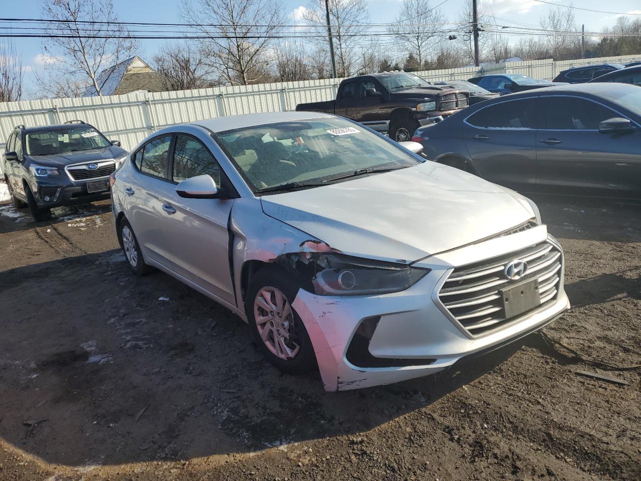 2017 HYUNDAI ELANTRA - Image 4