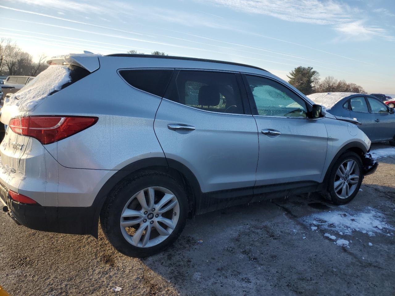 2015 Hyundai Santa Fe - Image 3