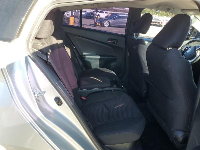 2017 Toyota PRIUS - Image 10