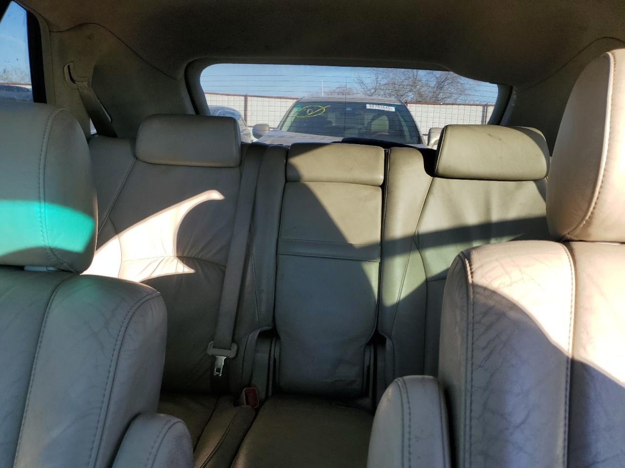 2005 Lexus RX330 - Image 10