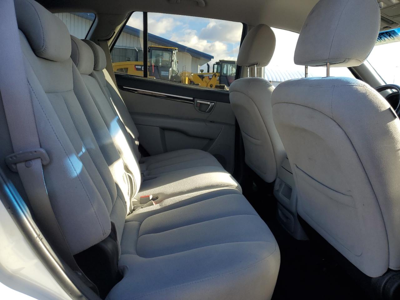 2009 HYUNDAI SANTA FE WHITE - Image 11